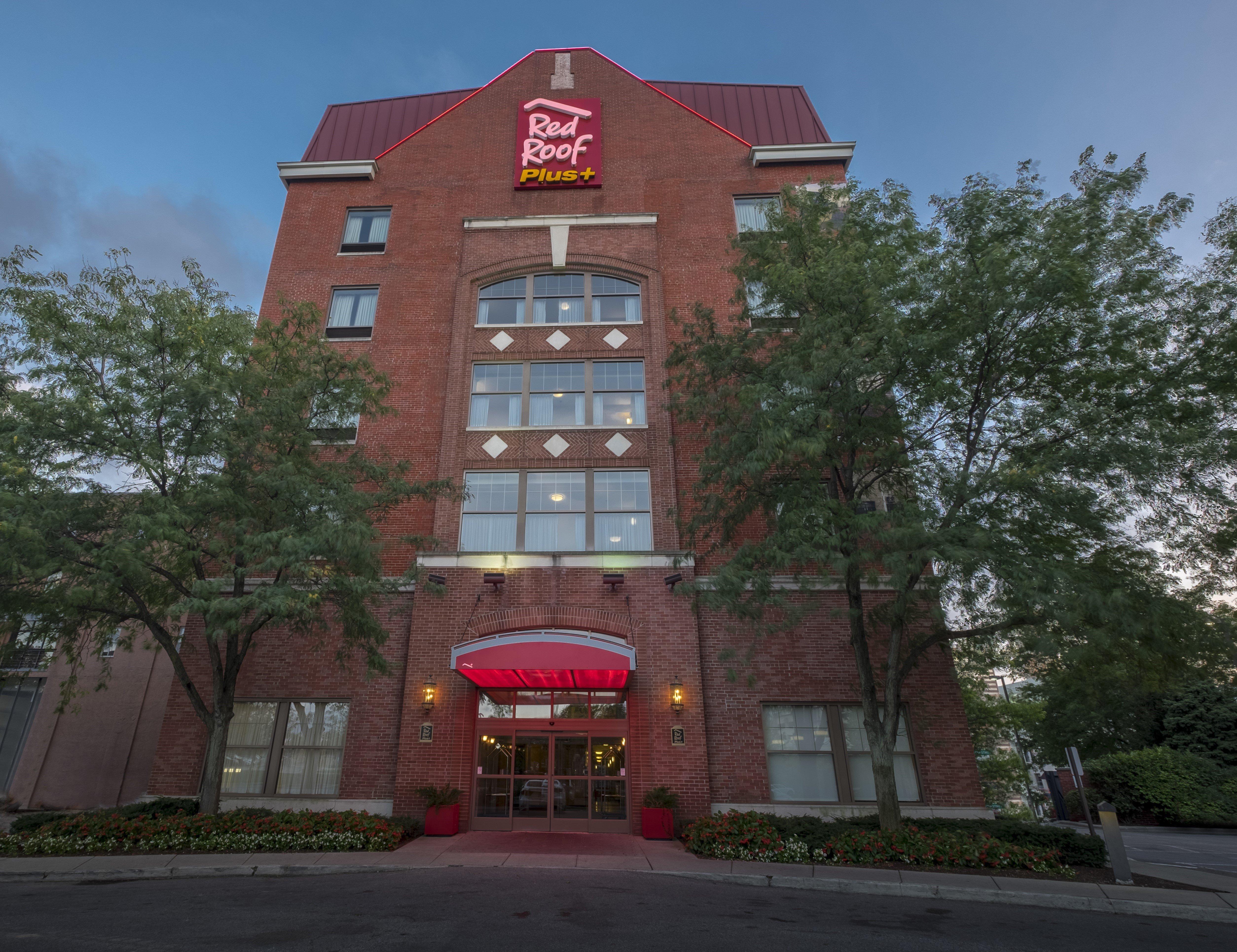 Red Roof Inn Plus+ Columbus Downtown - Convention Center Exterior photo